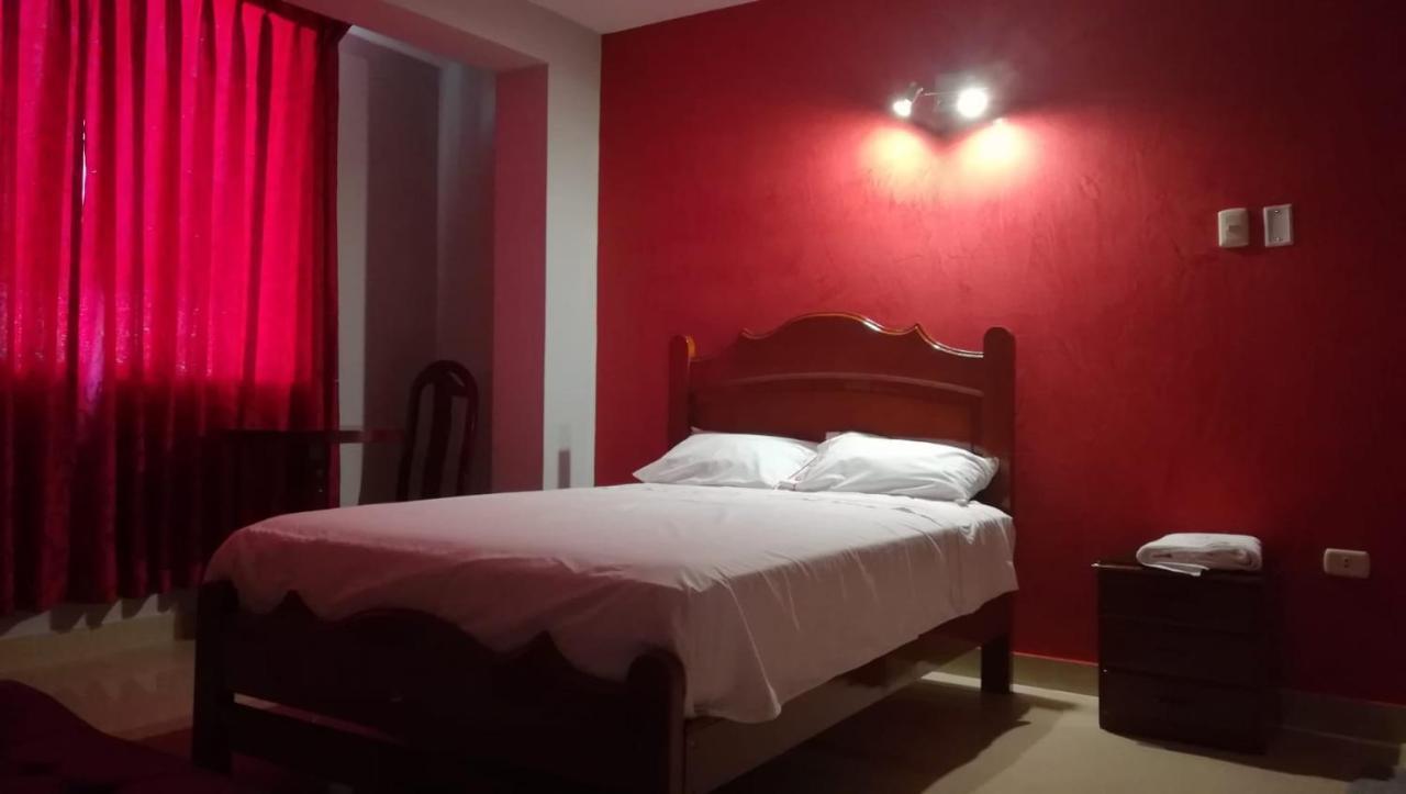 Hotel Real Bolivar Chimbote Exterior photo