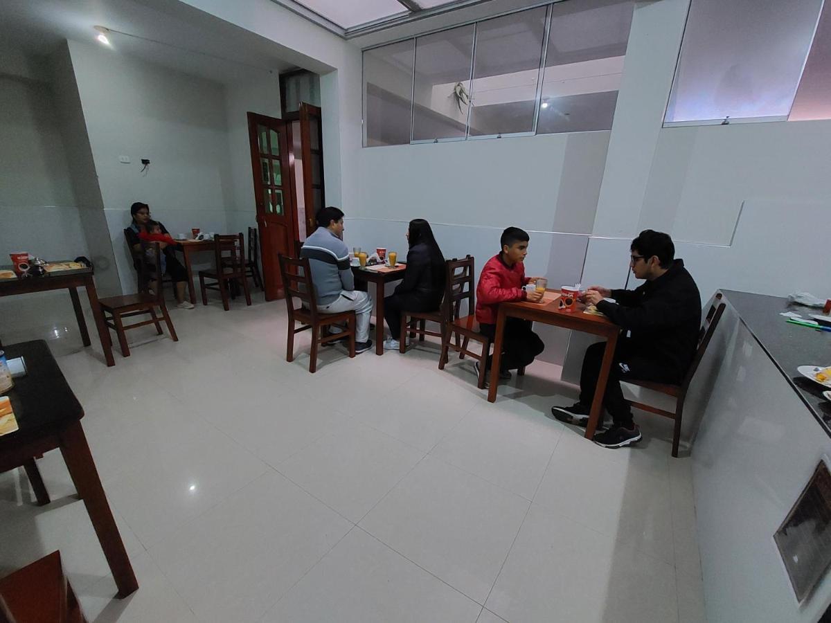 Hotel Real Bolivar Chimbote Exterior photo